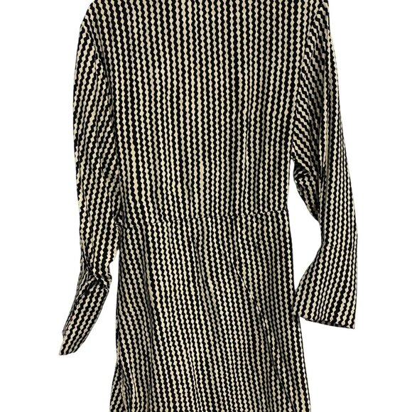 H&M Wrap Shirt Dress Size Small Long Sleeve Wavy Pattern Career Business Casual - Picture 3 of 9